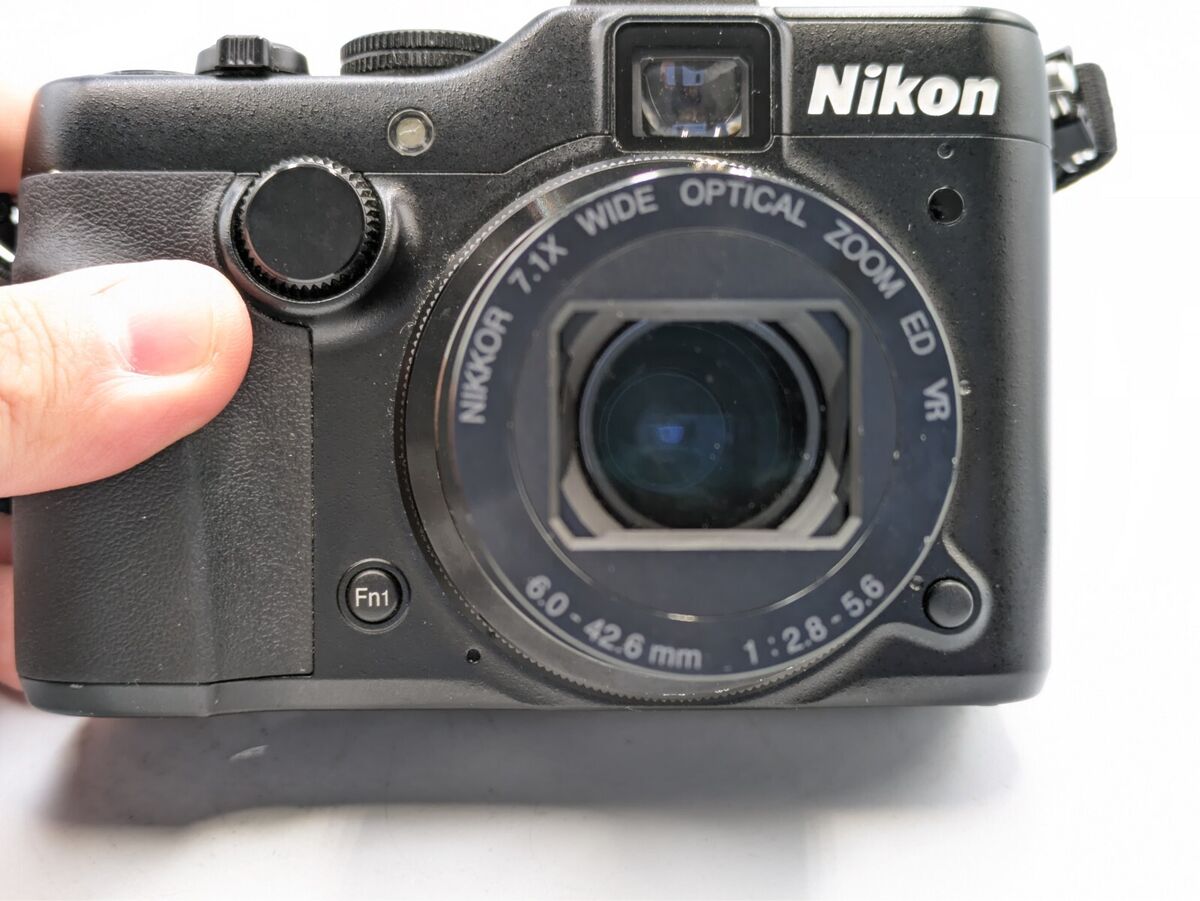 Nikon COOLPIX P7100 10.1MP Digital Camera - Black for sale Nikon COOLPIX P7100 10.1MP Digital Camera - Black for sale