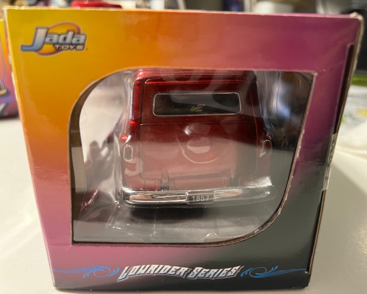 Jada Toys STREET LOW 1957 RED Chevy SUBURBAN LOWRIDER Series