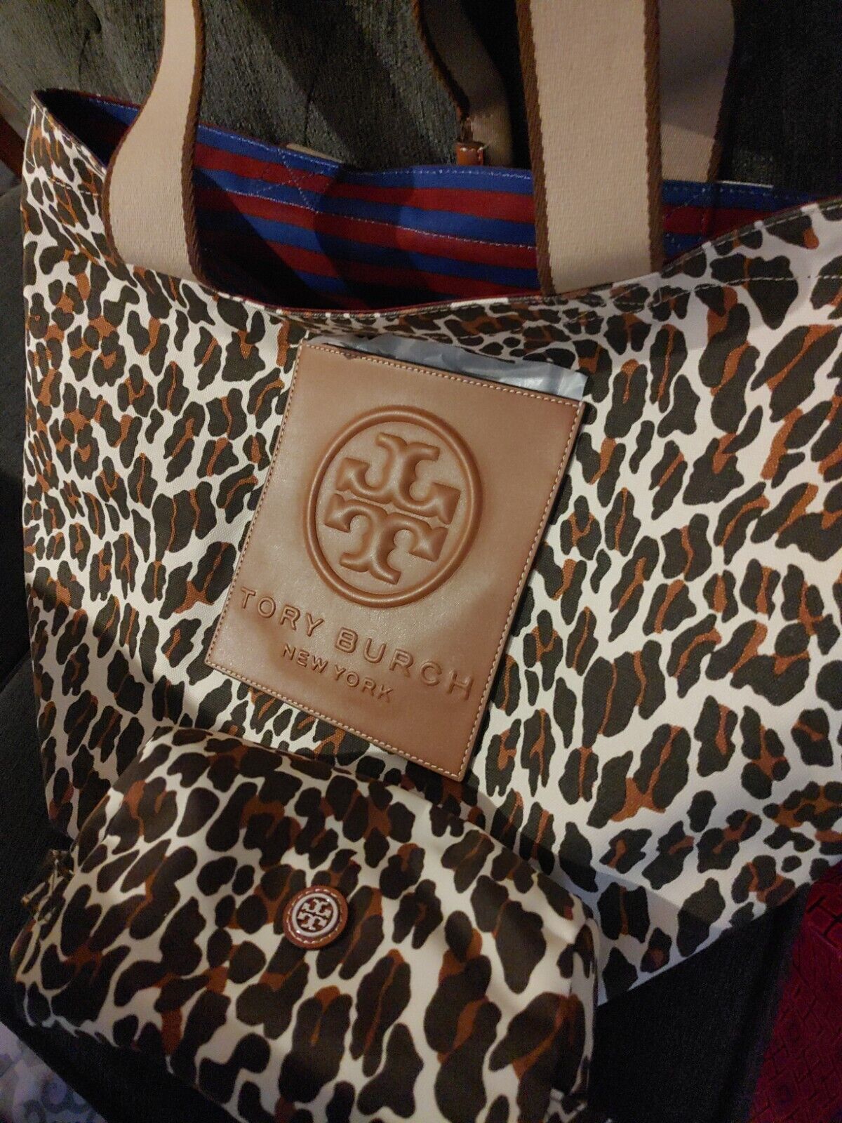 Tory Burch Gracie Market Reva Leopard Reversible Tote AND Cosmetic Case NWT  | eBay