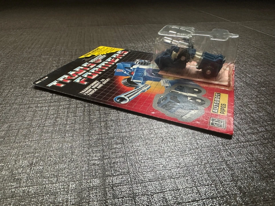 Vintage G1 Hasbro Transformers Minibot Pipes With Iron on Patch MOC Resealed - Image 3 of 4
