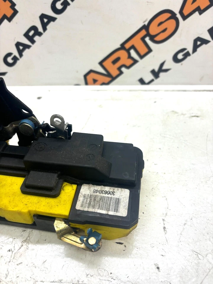 Volvo XC90 2004 2,4 D5 NSR cerradura de puerta Foto 3 de 4