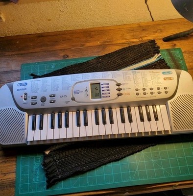 【週末値下】カシオCASIO SA-75 コンパクトキーボード CORETピアノ s-l400.jpg