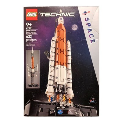 LEGO Technic   NASA Artemis Space Launch System Rocket, 42221, 632 Pieces