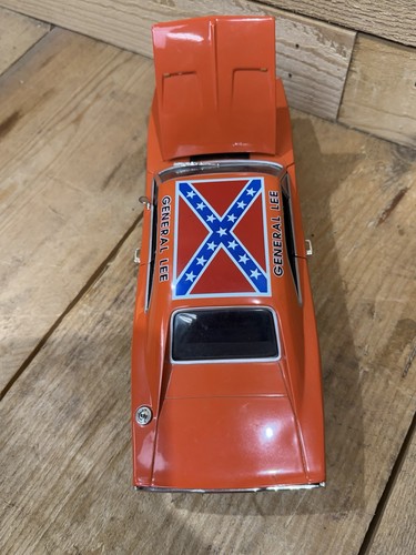 Vintage ERTL 1969 Dodge Charger Dukes Of Hazzard General Lee Scale 1:18 Die Cast - Picture 7 of 10