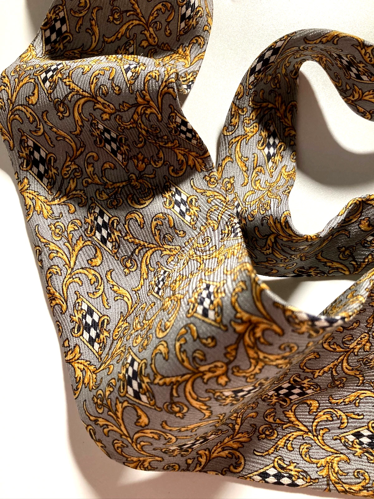 GIANNI VERSACE Vintage '90s Baroque Acanthus Tie Grids Art Nouveau Italy Gray - product detail image 14