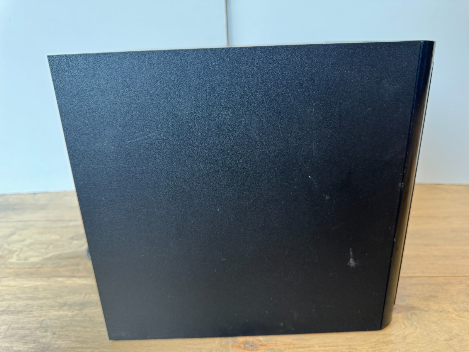 Yamaha RX-V373 5.1 AV Receiver + NS-SW40 Subwoofer + NS-B40 + 4x NS-C40 Speakers