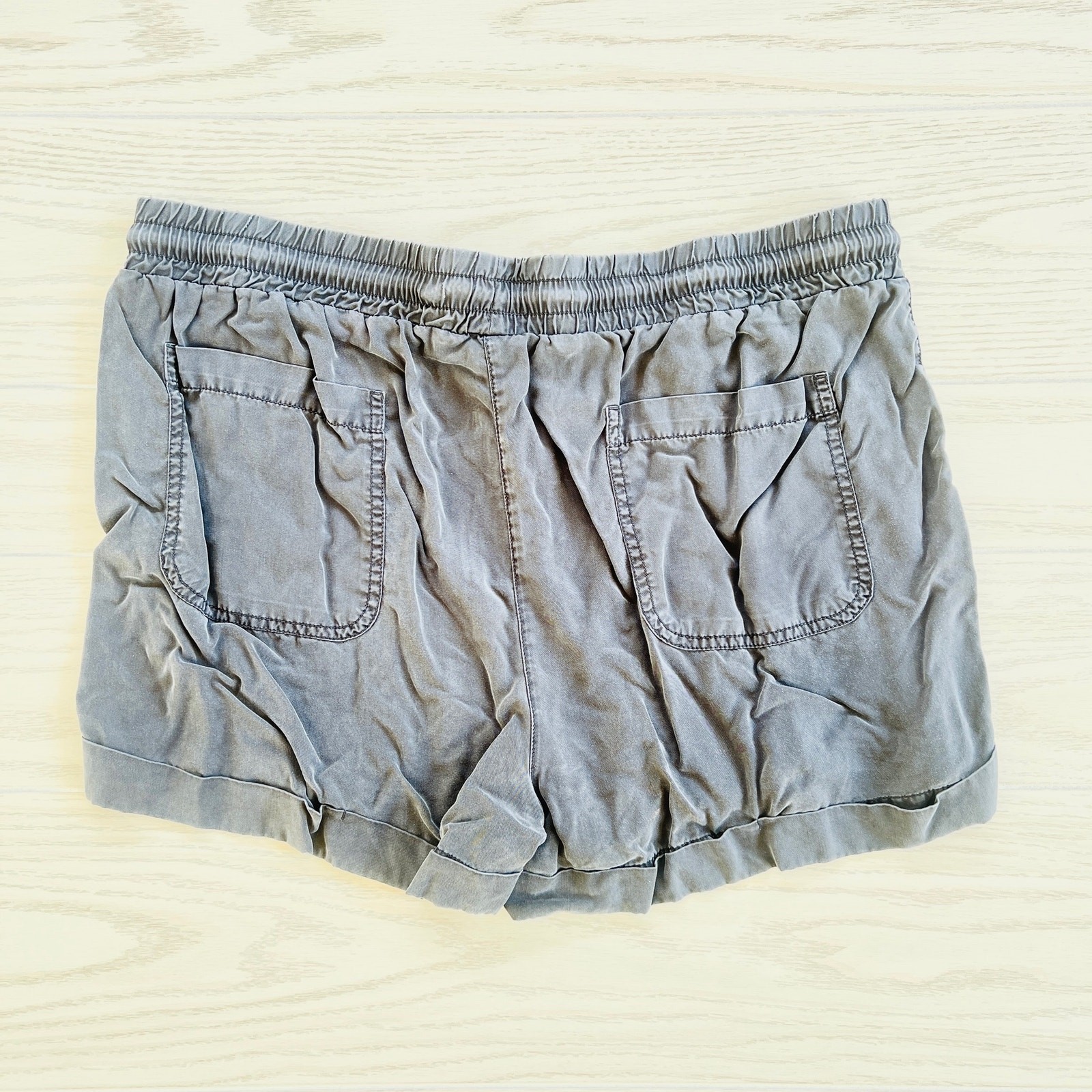 Universal Thread Women’s Drawstring Shorts – Size… - image 2