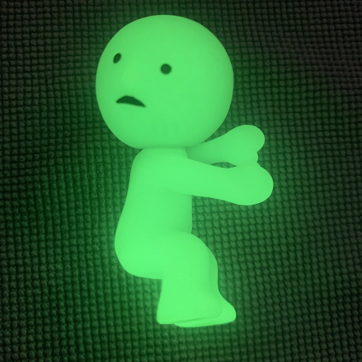 Smiski Mini Glow in the Dark Figurine - Exercising