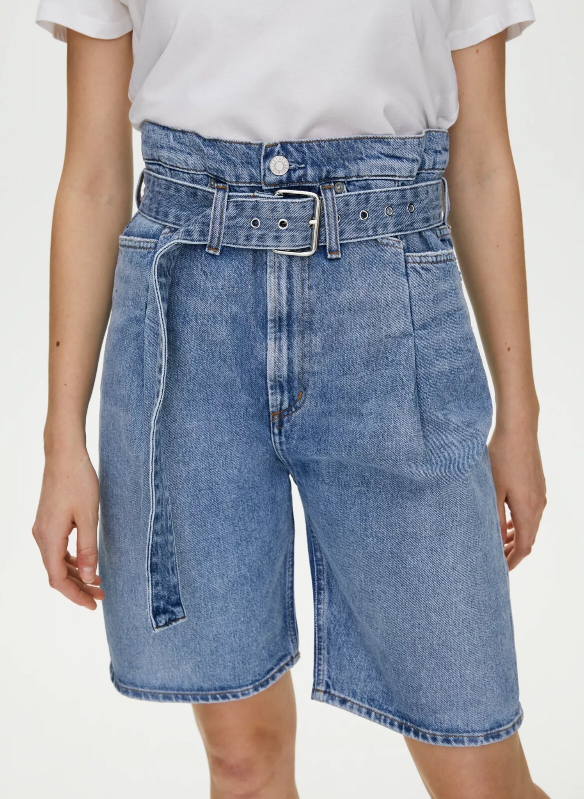 Agolde Reworked 90s High Rise Cinched Shorts in Revival (Size 25, New with Tags)