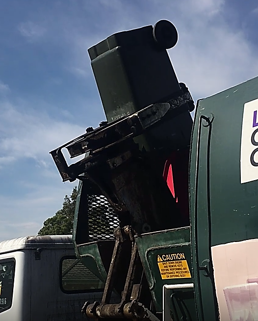 Wheelie bin lock, wheelie bin, wheelie bin lid lock, gravity lock, bin