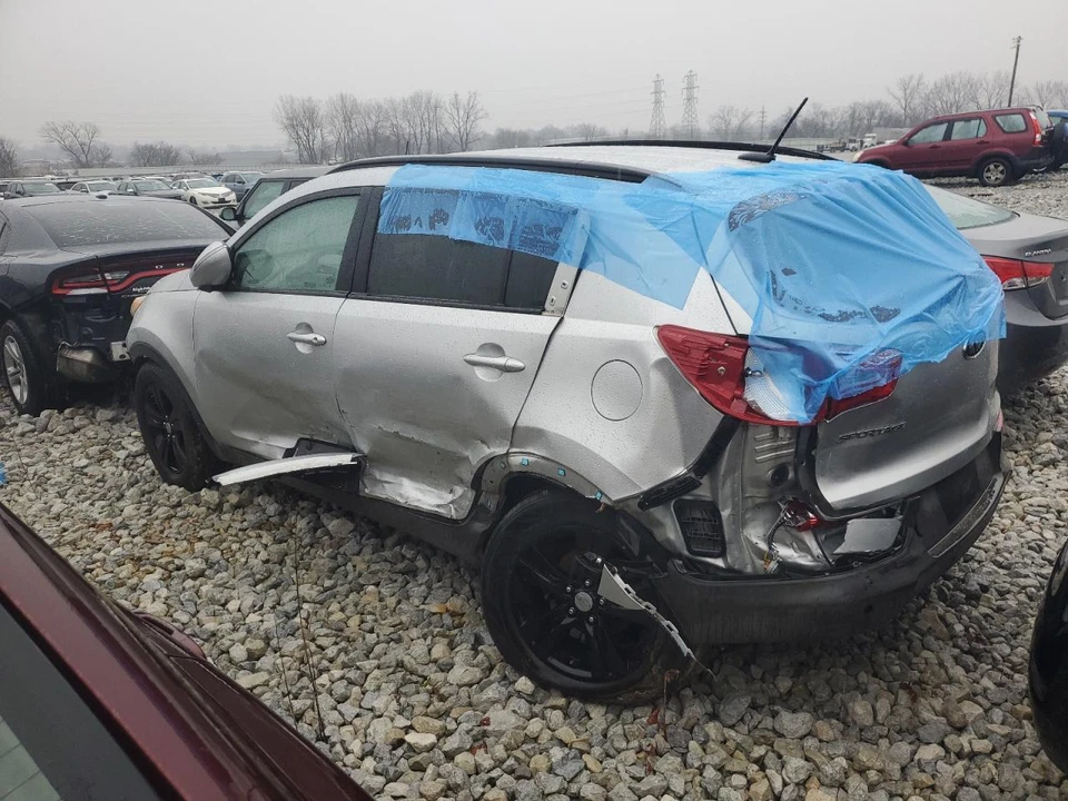 Conjunto de filtro de aire usado se adapta a: Kia Sportage 2011 2,0 L California emisiones SULE Foto 2 de 4