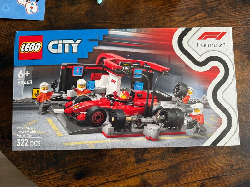LEGO 60443 Formula 1 Ferrari Pit Stop Pit Crew Building Set Brand New Sealed