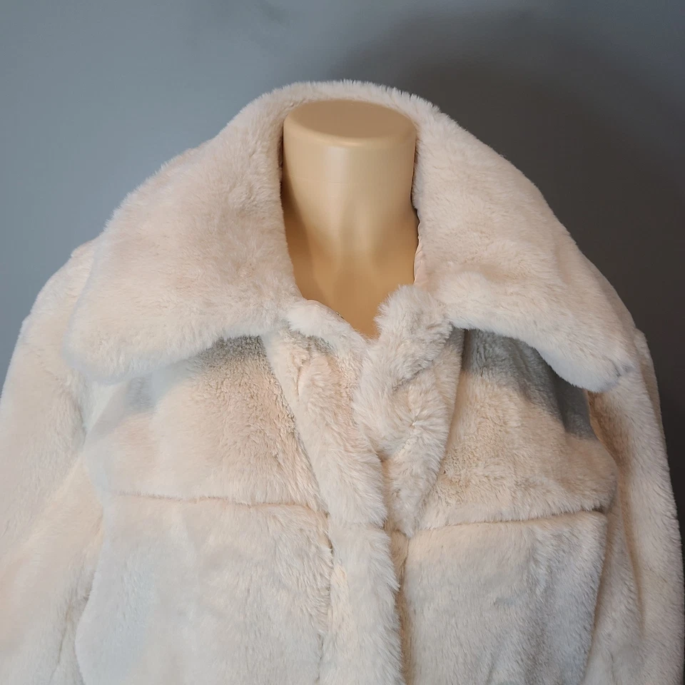 Chaqueta de piel sintética Jou Jou Crema mafia esposa dinero viejo armario atemporal básico mujeres S Foto 2 de 4