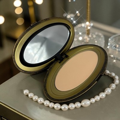 MAC Robert Lee Morris Pro Longwear Powder, shade: LIGHT PLUS - 0.35oz /10g (NIB)