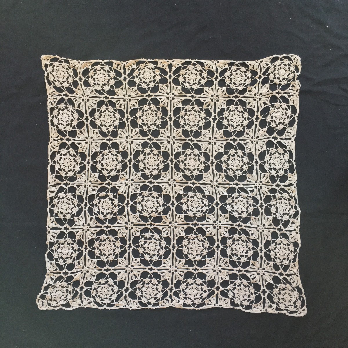 Vintage 25 x 25 Handmade Crochet Lace Vanity Dressing Table Mat Square Vintage 25 x 25 Handmade Crochet Lace Vanity Dressing Table Mat Square