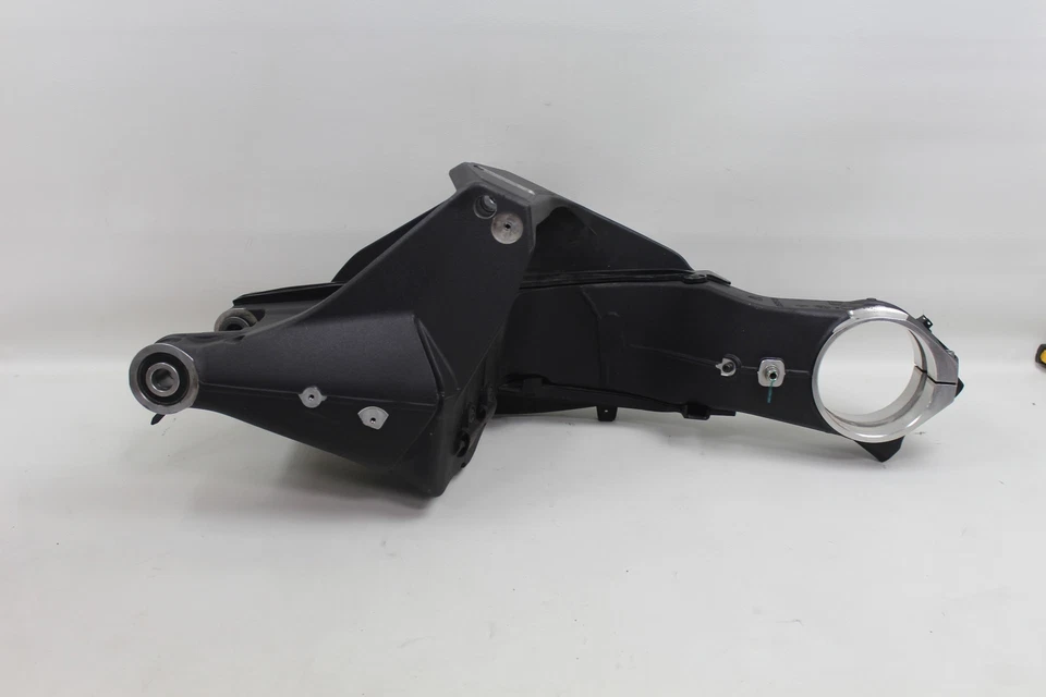 Ducati Diavel Carbon 15-17 OEM Bare Rear Swingarm Suspension 37020953CA NICE! - Image 3 of 4