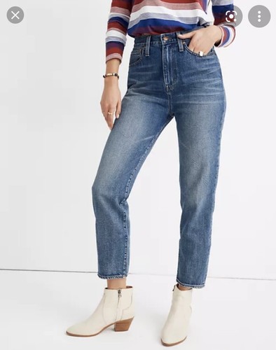 Madewell mom jeans - size 28 - medium 