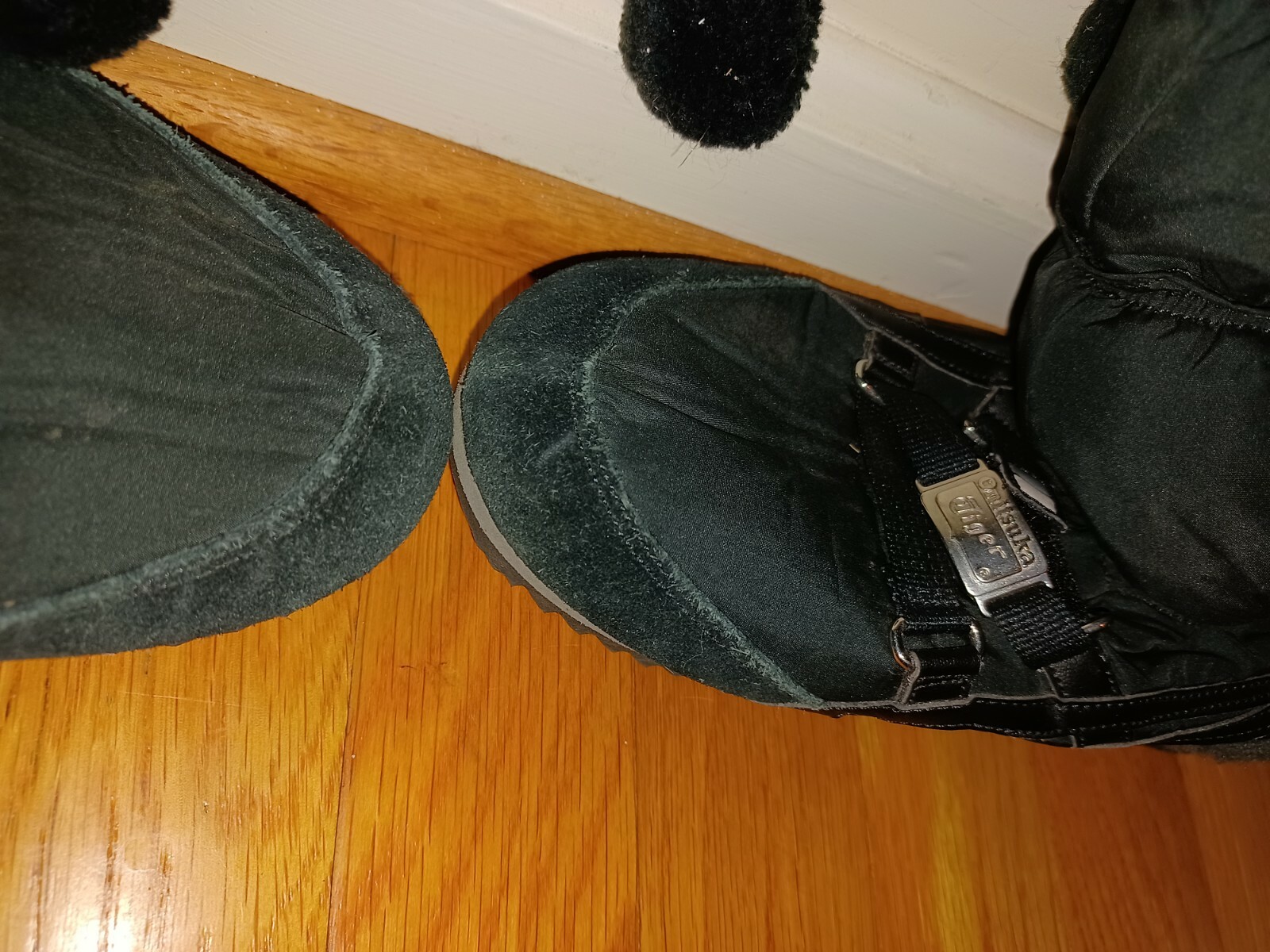 onitsuka tiger snow boots