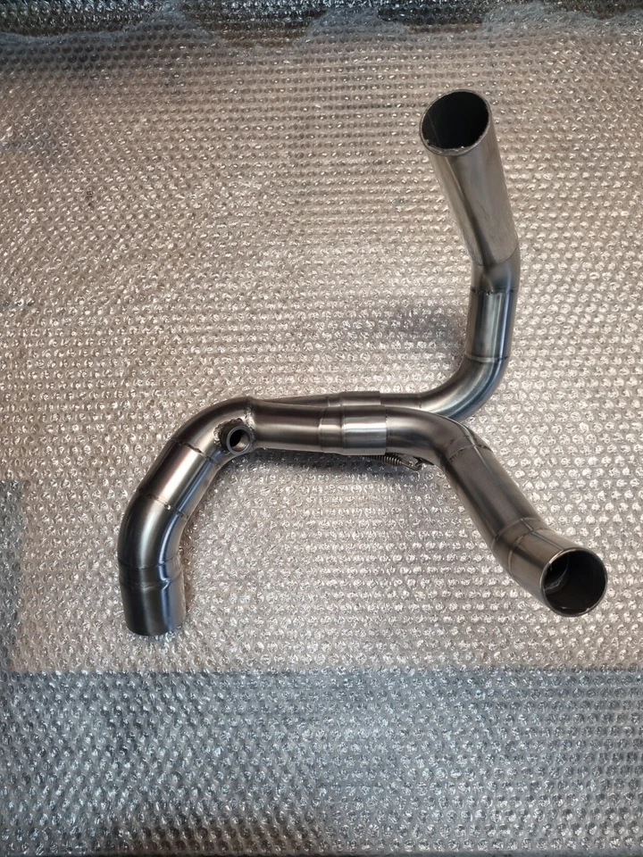 Gilera Gp 800 Exhaust Link Pipe - Image 4 of 4