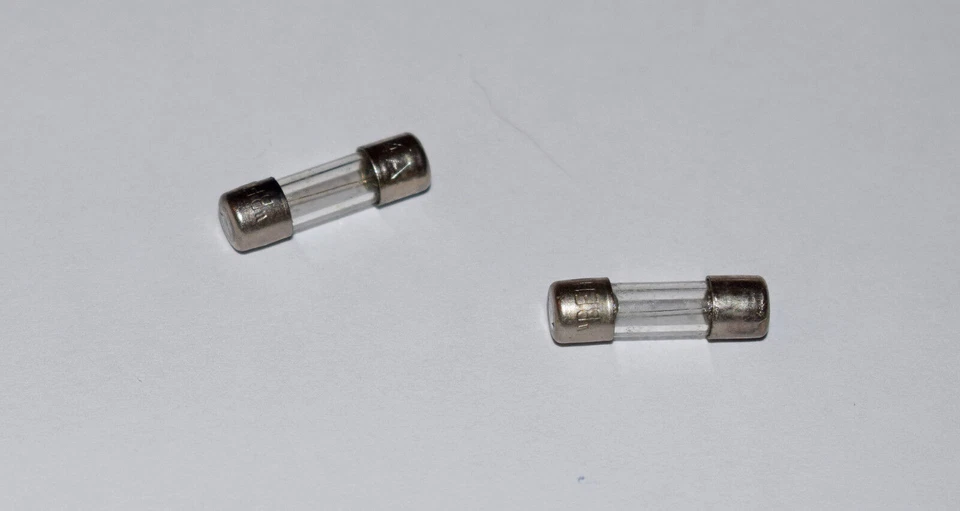 FUSE LINKS SIZE 00 GLASS BELLING LEE L562 5/8" x 3/16" MANY VALUES & QUANTITIES