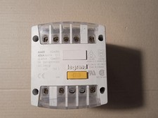 Trasformatore Legrand 44401 primario 230/400 +/- 15 Vac secondario 24Vac usato