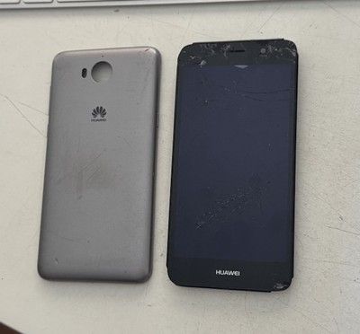 HUAWEI Y6 (2017) MYA-L41 Spender Defekt - Hauptplatine Kamera Micro Accu Etc Ok
