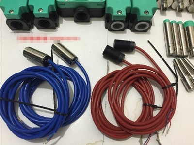 Z 1PCS NEW   + FUCHS NCB15-30GK40-N0 sensor *ll
