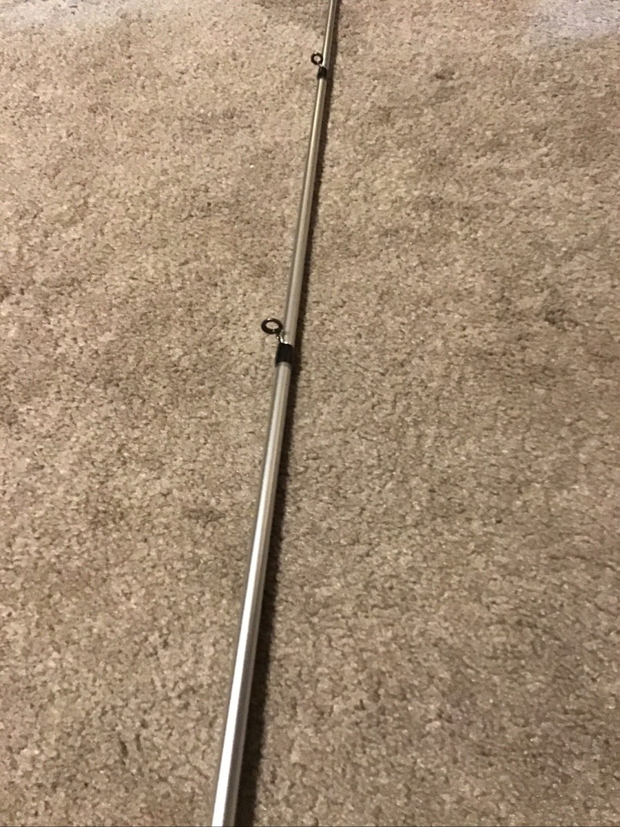 Abu Garcia Vengeance Left Hand Baitcast Combo 7' Med Heavy VENGC70 6C  12-20lb | eBay