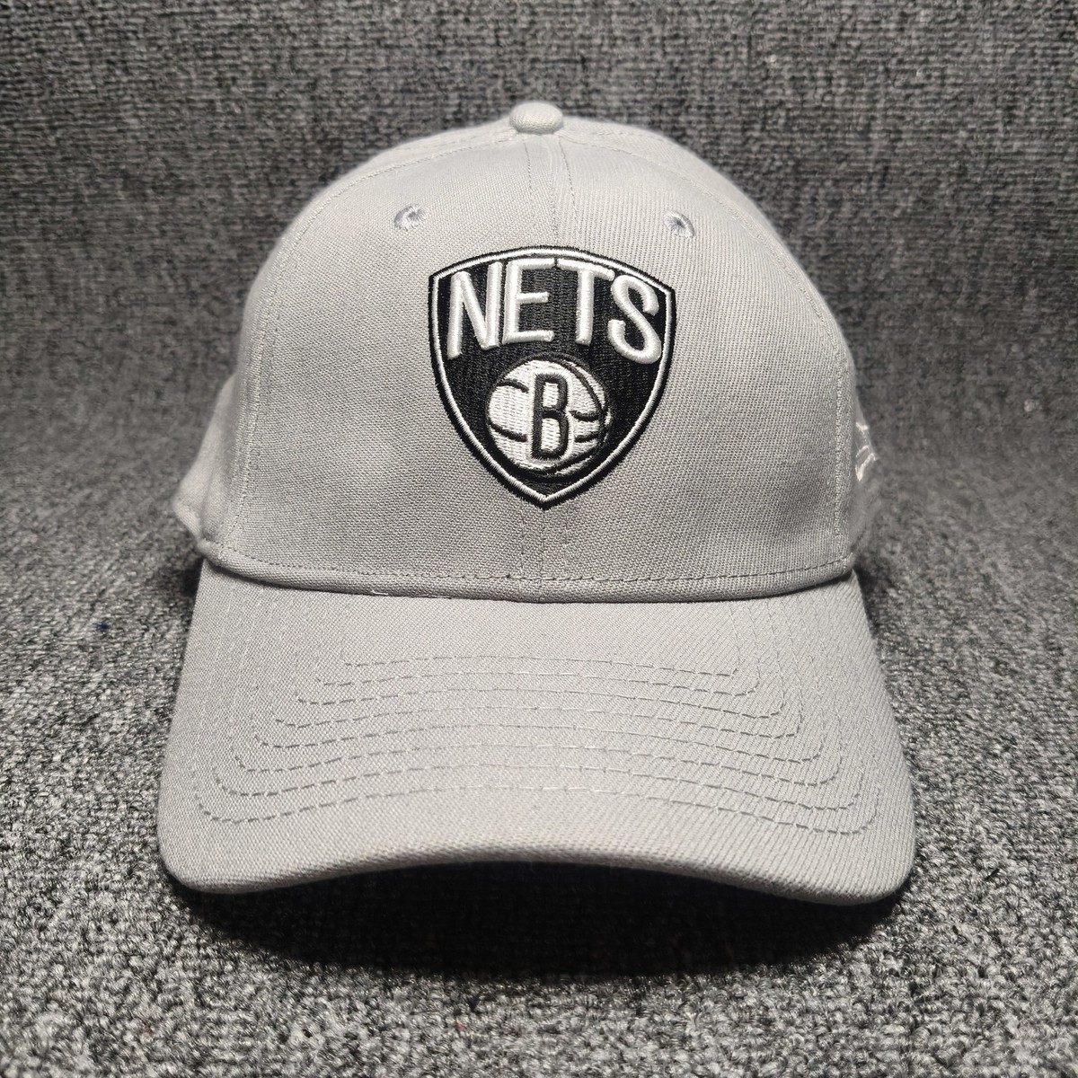 New Era Brooklyn Nets 39THIRTY Gray Stretch Fit Cap NBA Hat