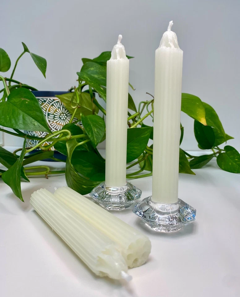 Velas cónicas acanaladas huecas 100 % cera de abejas de 6" - Juego de 2 en colores surtidos Foto 3 de 4