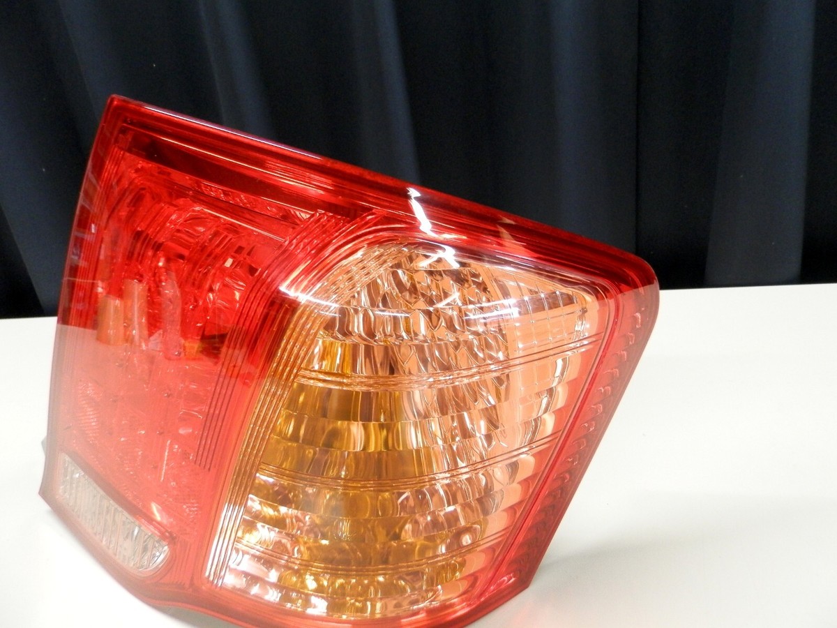 Toyota Corolla Axio NZE141 ZRE142 NZE144 Genuine Right Taillight