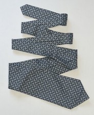 Lauren Ralph Lauren Men’s Necktie Silk Blue White Geometric Diamond USA Made EUC