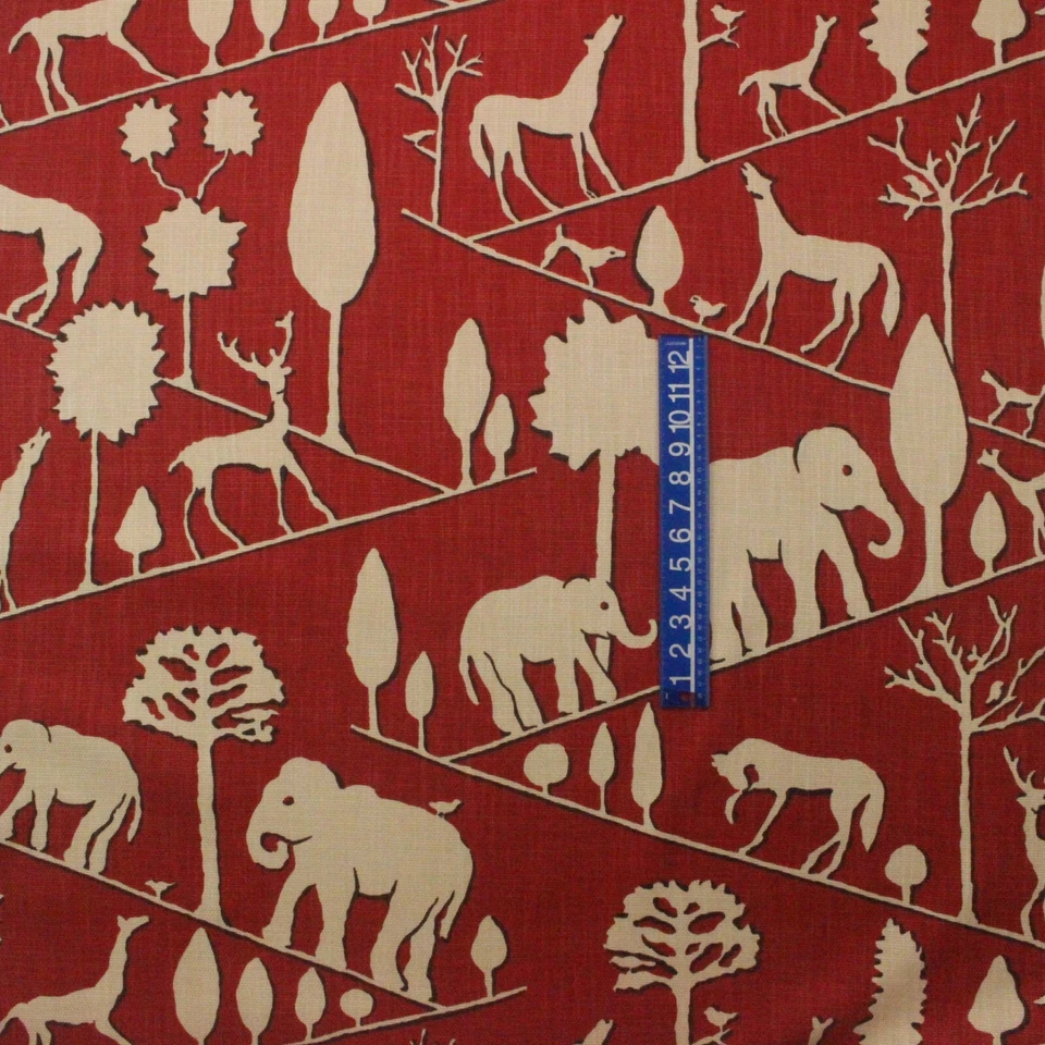 TELA BRAEMORE JUNGLE WALK CARDINAL ELEFANTE ROJO ANIMAL TEJIDO DE CESTA POR 54"W Foto 3 de 4