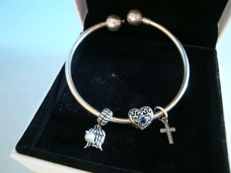 RS0919-104: Pandora Schmuck Armreif mit 3 Charms - Bild 2 von 4