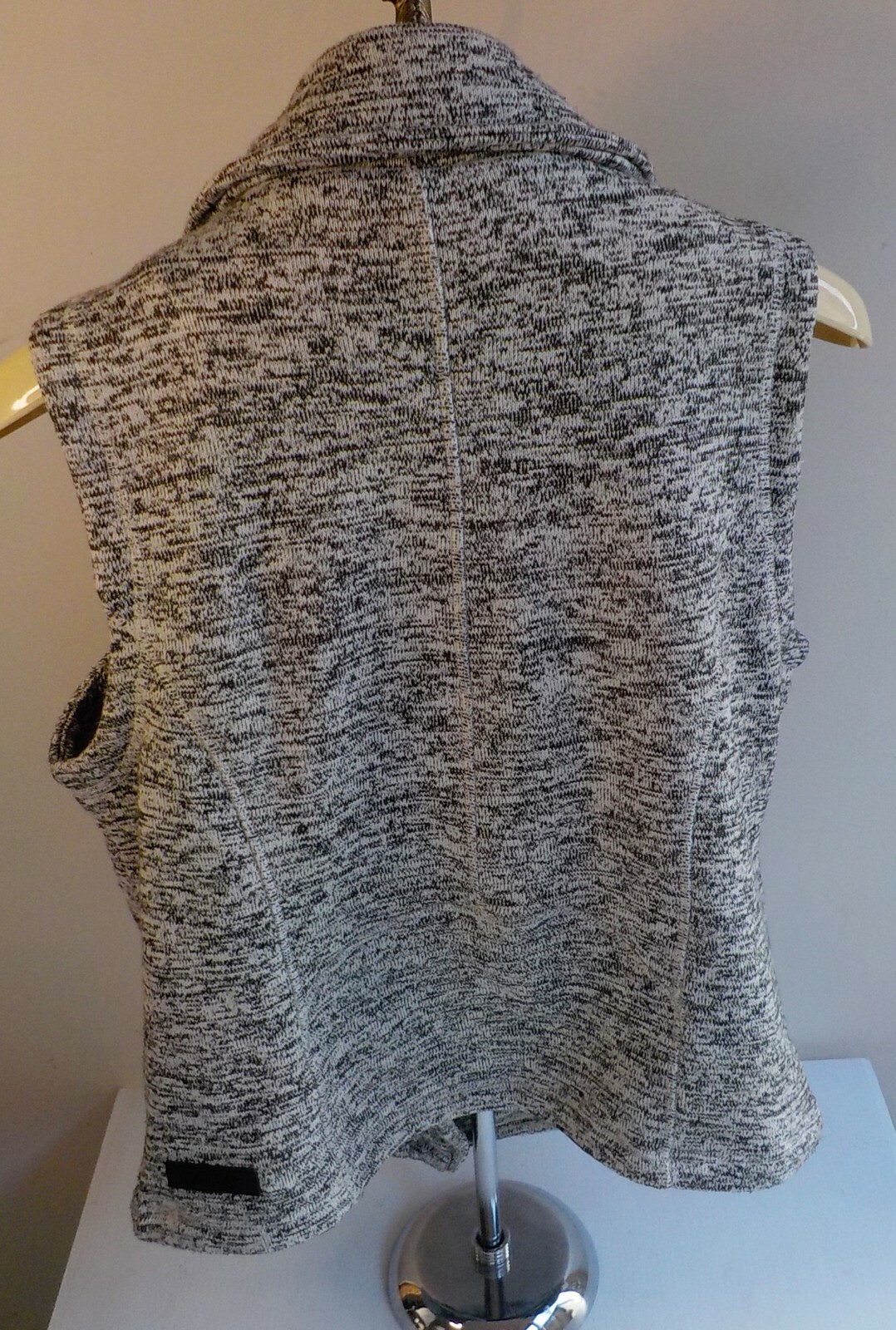 CALVIN KLEIN Performance Asymmetrical Zipper Knit… - image 4