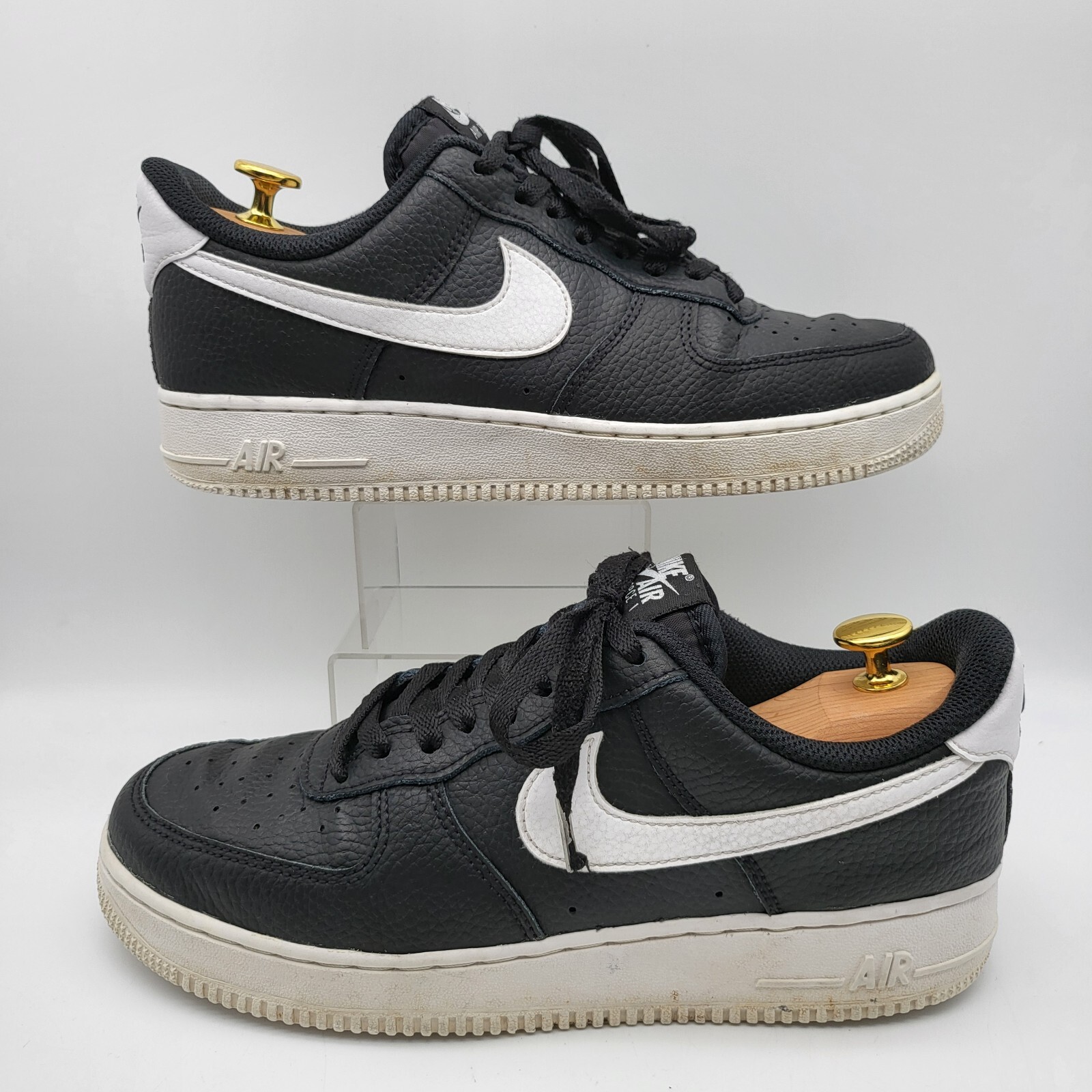 SAOLA Nike Air Force 1 Scarpe Uomo 8 Basse '07 Nero Pelle Ciottolato Suola Bianca CT2302 002