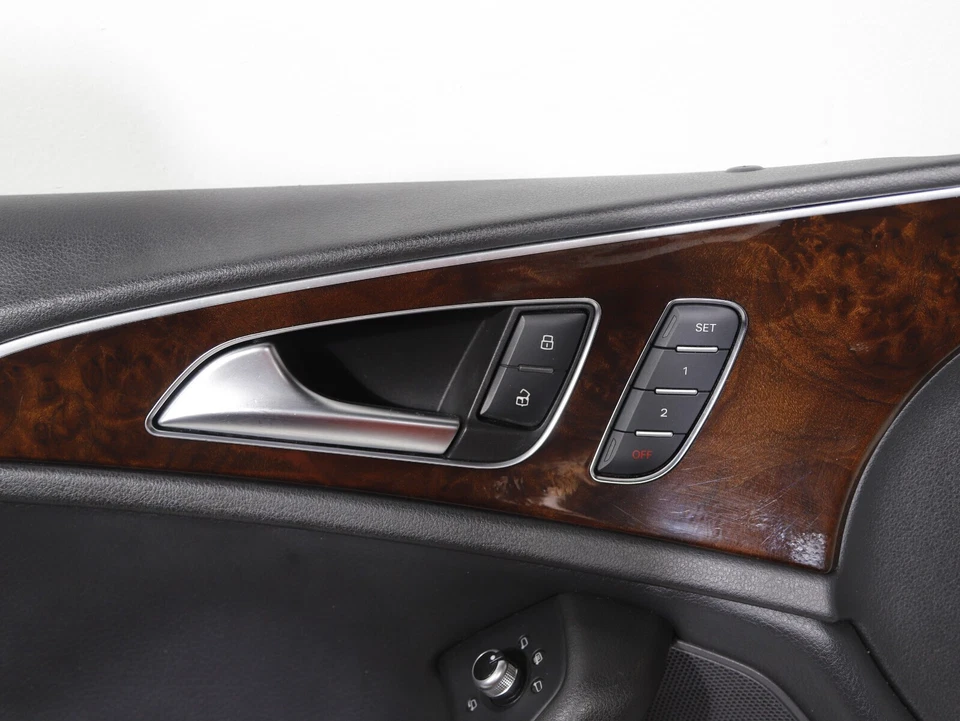 AUDI A6 C7 2012-2016 PANEL DE MOLDURA DE PUERTA INTERIOR DELANTERA IZQUIERDA NEGRO FABRICANTE ORIGINAL 🚗 82 K Foto 4 de 4