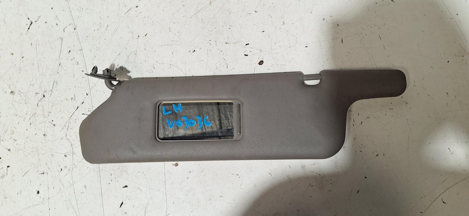 Toyota Avalon Left Sun Visor MCX10 07/2000-06/2005