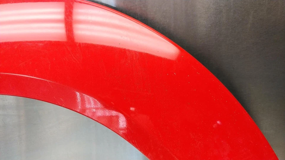 Dodge Challenger American Racing 2015-2023 OEM pasajero derecho llamarada trasera Foto 4 de 4