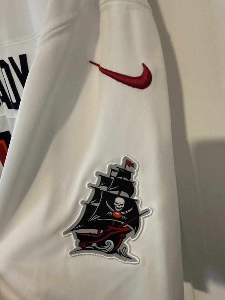 Camiseta deportiva Tom Brady Tampa Bay Buccaneers Nike Limited para hombre Foto 4 de 4