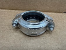 Unused Victaulic 2-1/2" Style 475 2-1/2 / 73 Pipe Coupling Clamp Stainless CF8M