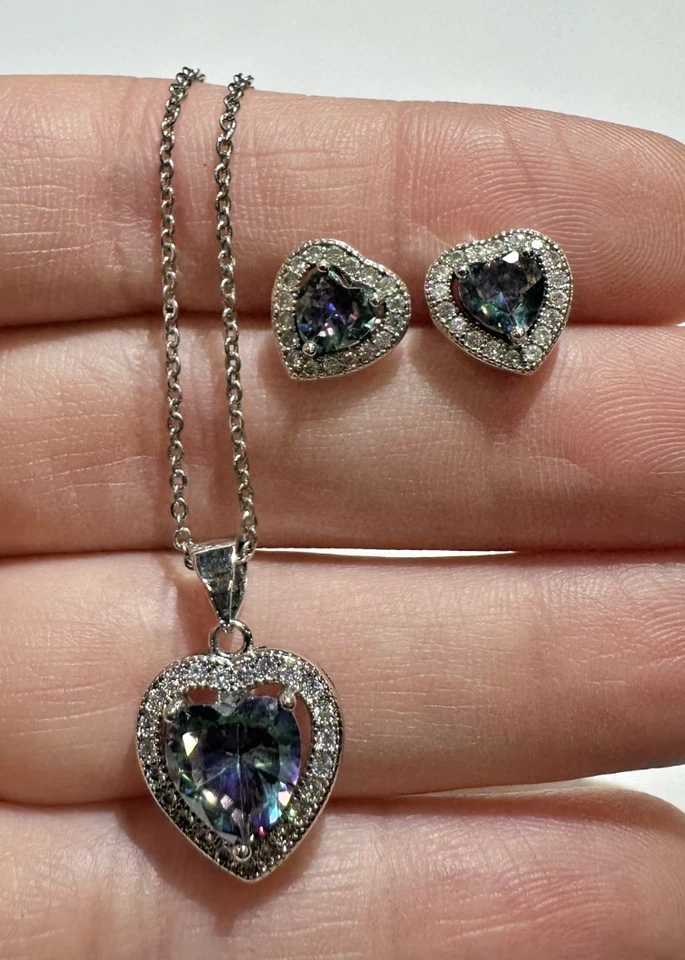 Nuovo Graziosa Cristallo Viola Blu Aurora Boreale Pendente Cuore Collana Parure - Immagine 4 di 4