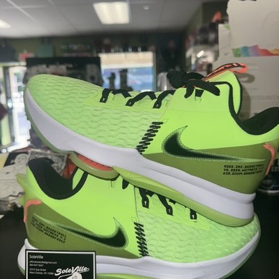 Size 13 Nike LeBron Witness EP Grinch