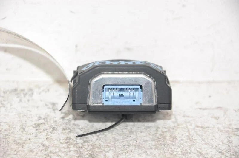 Hyundai Elantra 2019-2020 montado en parabrisas delantero carril cámara de asistencia usada Foto 2 de 2