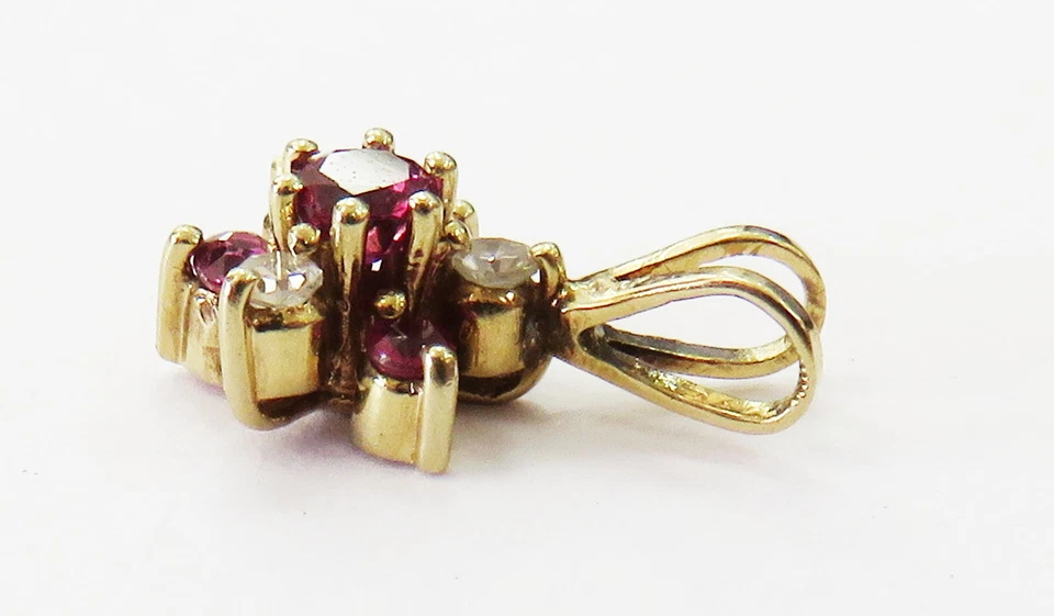 14k Yellow Gold Ruby and Diamond Cluster Charm Necklace Pendant ~ 1.0g - Image 2 of 4