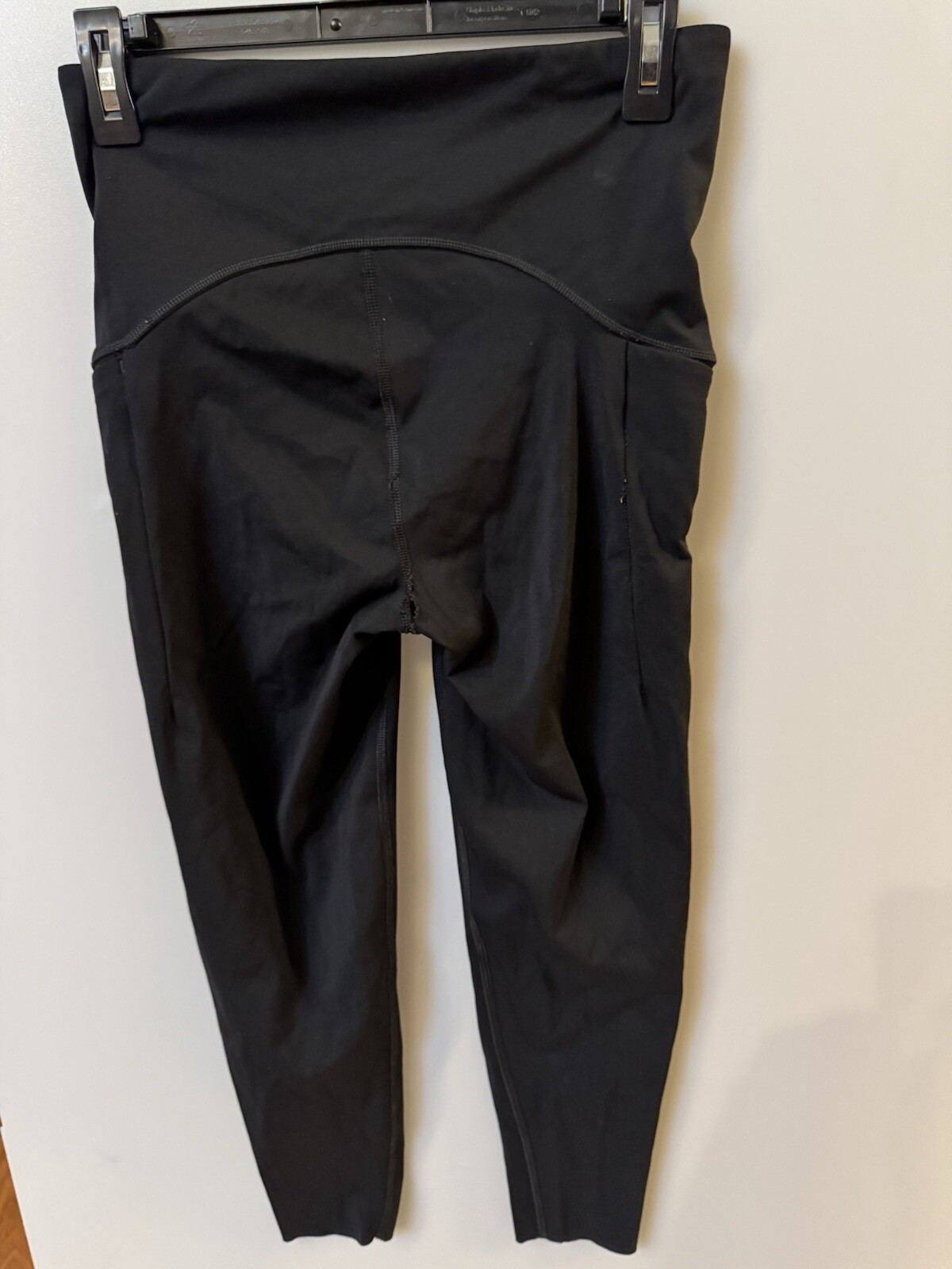 Spanx shape Booty Boost Side Pocket Leggings size… - image 1