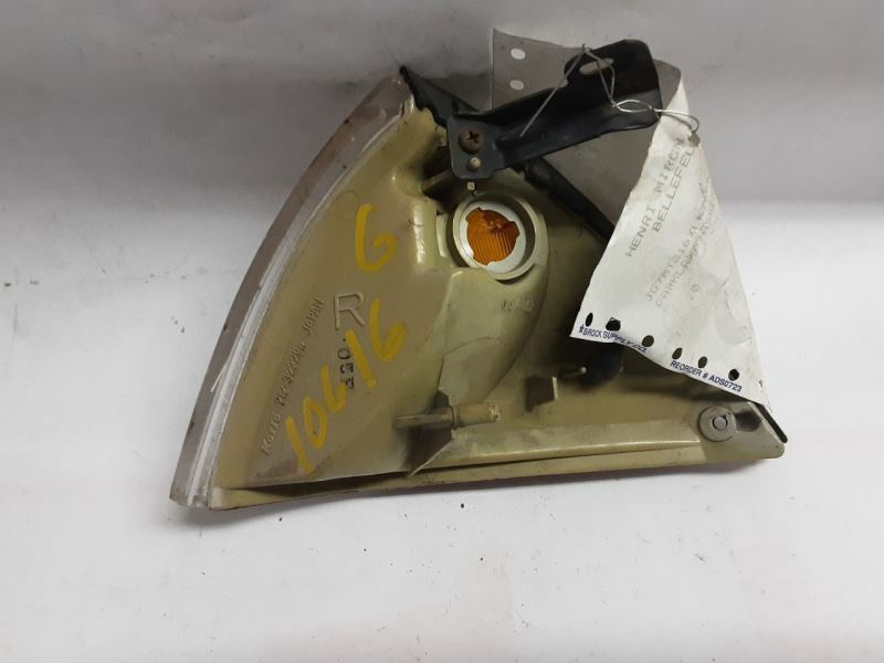 【フライングA ライト】 Passenger Corner/Park Light Side Marker Japan Built Fits 89