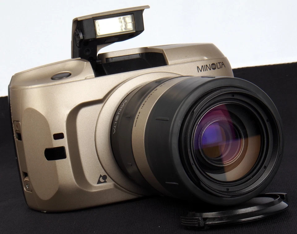 Minolta Vectis S-100 APS Film AF SLR c/w 56-170mm f/4.5-5.6 V Lens & Straps Kit - Image 4 of 4