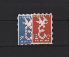 PAYS-BAS - NEDERLAND n° 691/692 neuf sans charnière