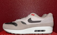 nike air max 1 cut out swoosh moon particle